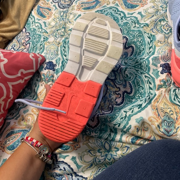 Nike Sky Blue and Coral Athletic Shoes - Picture 2 of 5